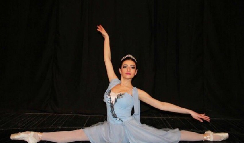 Musiqili Teatrın balet artisti Beynəlxalq müsabiqədə 3-cü oldu - Fotolar Musiqili Teatrın balet artisti Beynəlxalq müsabiqədə 3-cü oldu - Fotolar