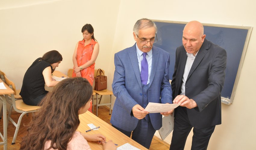 Azərbaycan Dillər Universitetində yay imtahan sessiyasına start verildi - FOTOLAR