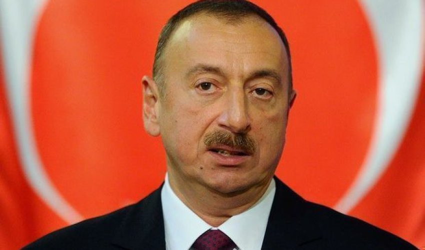 İlham Əliyev təbrik məktubları ünvanladı
