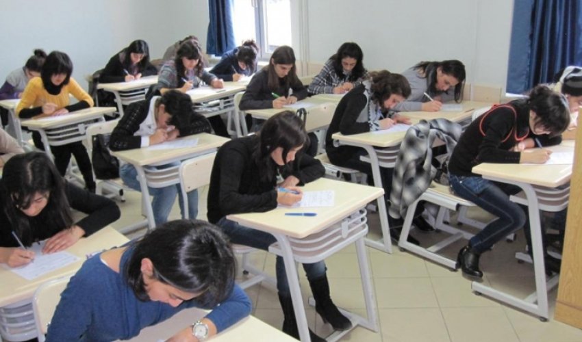 Təhsil haqqını ödəməkdə çətinlik çəkən tələbələrə güzəştli kreditlər veriləcək Təhsil haqqını ödəməkdə çətinlik çəkən tələbələrə güzəştli kreditlər veriləcək