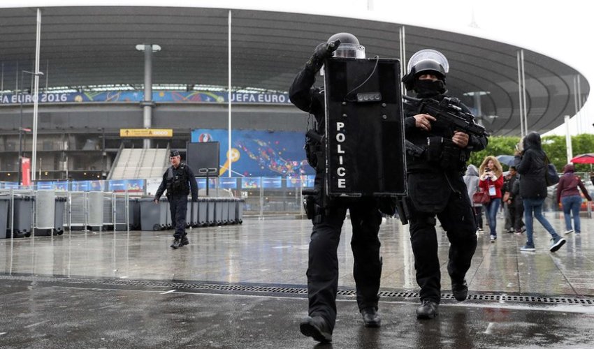 Euro 2016 fan zones in spotlight as France finalises huge security operation