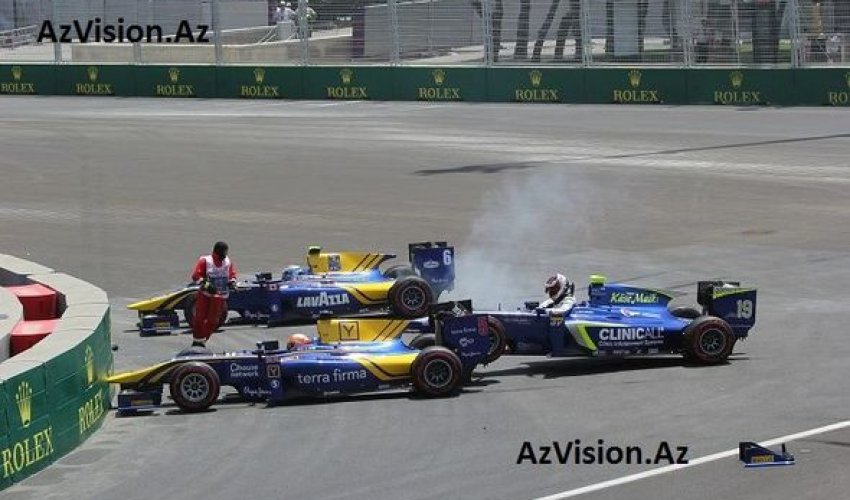 Bakıda 6 bolid toqquşdu - FOTOLAR