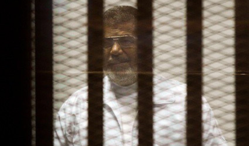 Məhəmməd Mursiyə ömürlük iş kəsildi