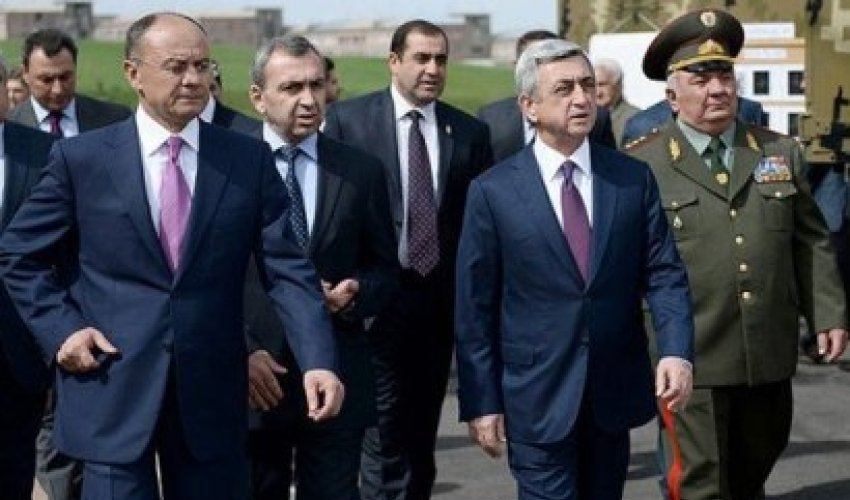 Ermənistanda prezidentlə müdafiə naziri arasında ciddi narazılıq yaranıb