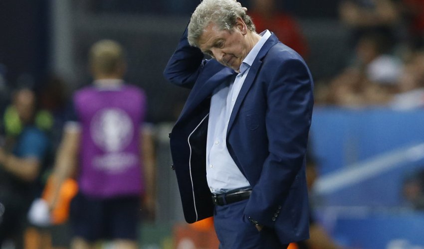 Roy Hodgson resigns after England lose to Iceland