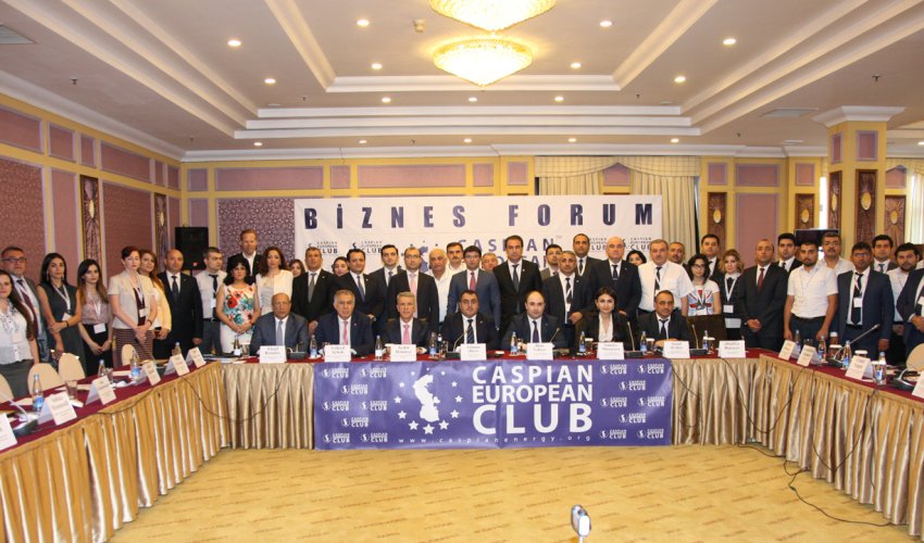 Vergilər Nazirliyi və Caspian European Club birgə biznes-forum keçirdi - FOTOLAR