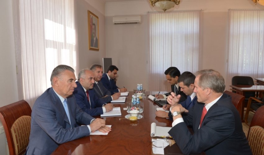 Aprel döyüşlərində məcburi köçkünlərə dəymiş ziyan dövlət tərəfindən ödənildi