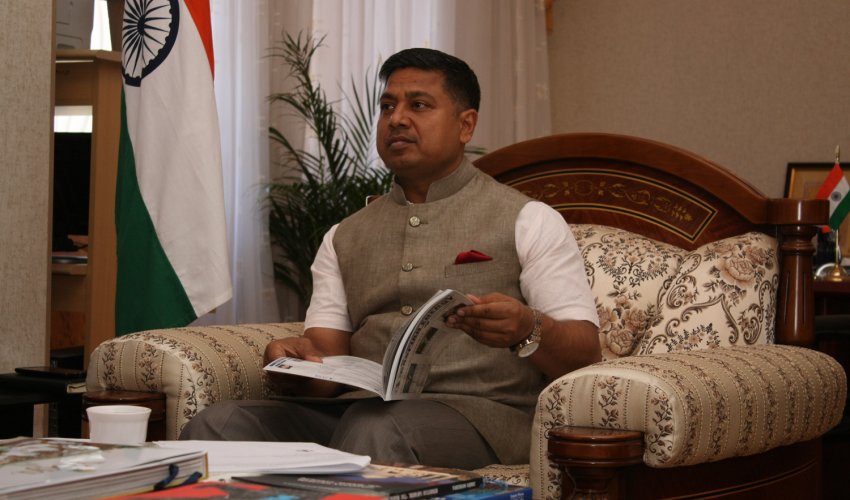 Səfir Azərbaycanı Hindistanın neft-qaz və bərpa olunan enerji sektoruna investisiya qoymağa dəvət edir