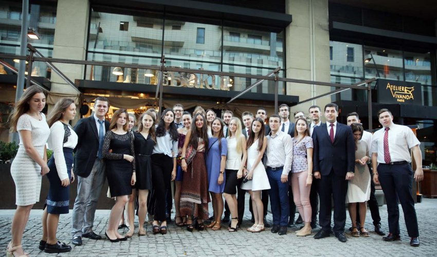 Leyla Əliyeva rusiyalı tələbələrlə görüşdü - FOTOLAR