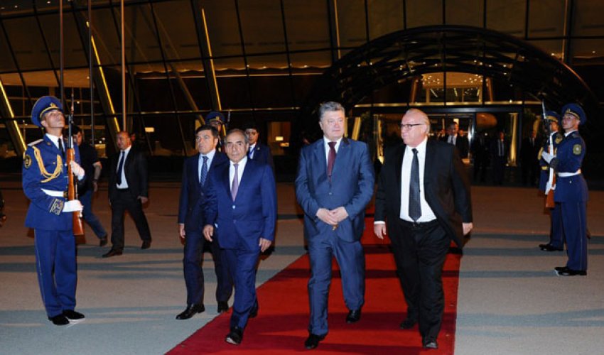 Ukrayna prezidenti getdi