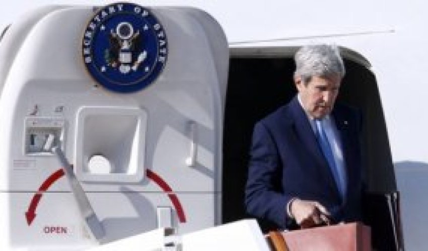 Kerri Putinlə danışıqlar aparmaq üçün Moskvaya gəldi