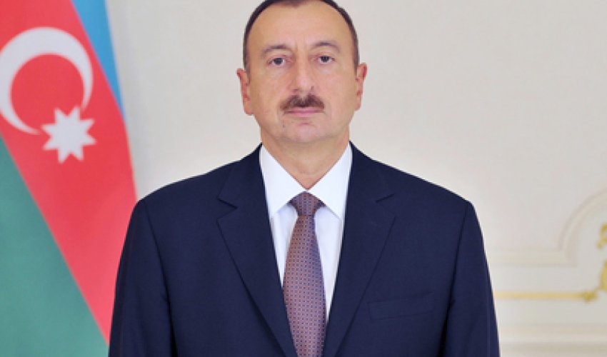 Prezident İlham Əliyev fransalı həmkarına başsağlığı verib