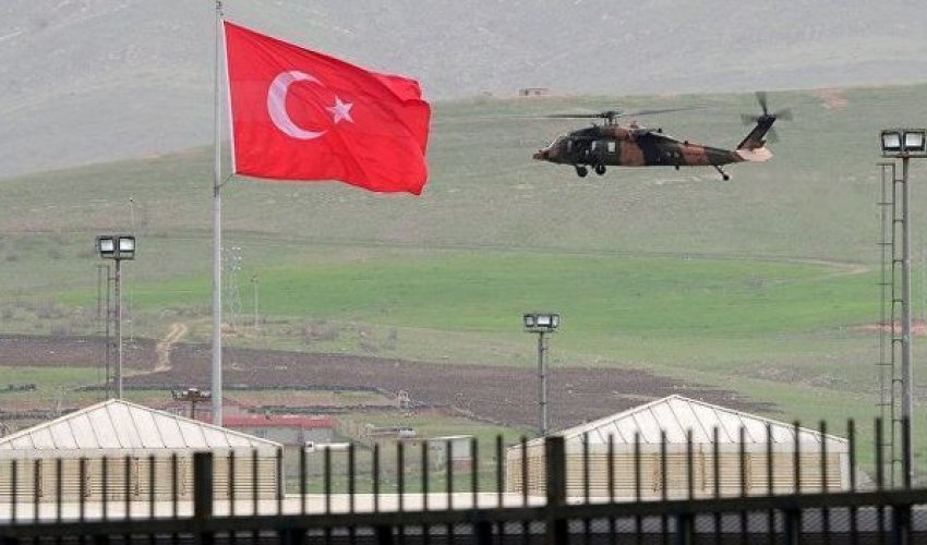 Qiyamçılar Yunanıstana qaçırlar Qiyamçılar Yunanıstana qaçırlar