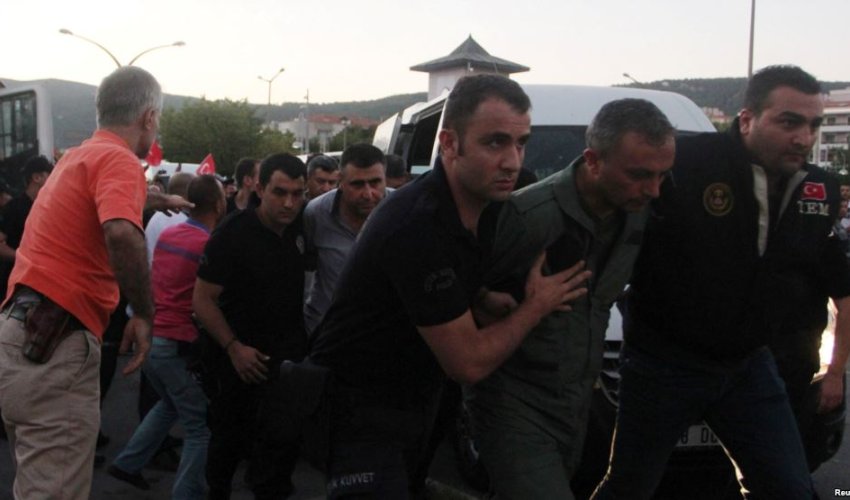 Ərdoğan-ın qaldığı otelə hücum edən 11 hərbçi tutulub