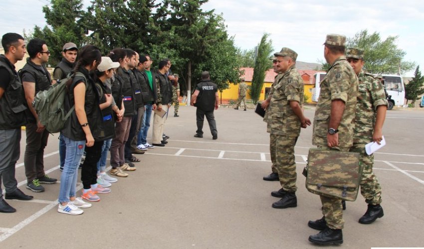 Səngərə yolu düşəcək jurnalist bunları bilməlidir - FOTOLAR