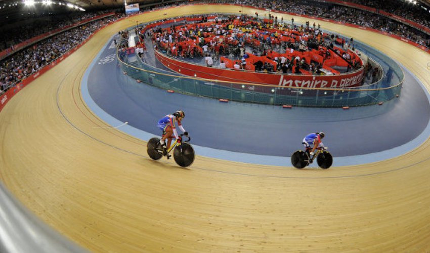 The Azerbaijani cyclist advances to the next stage at Rio Olympics