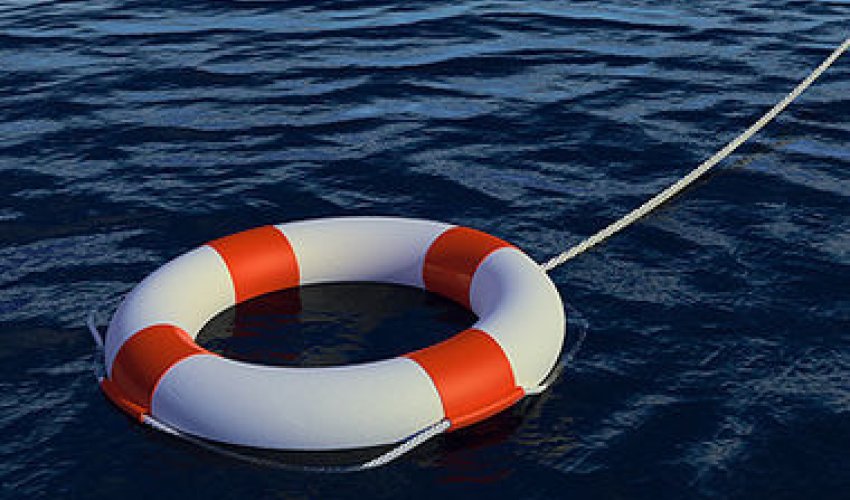 Затонул паром с сотней пассажиров