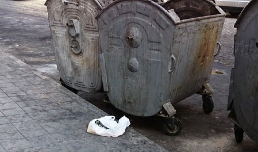 Şəhər sakinlərinin ictimai məkanlarda 