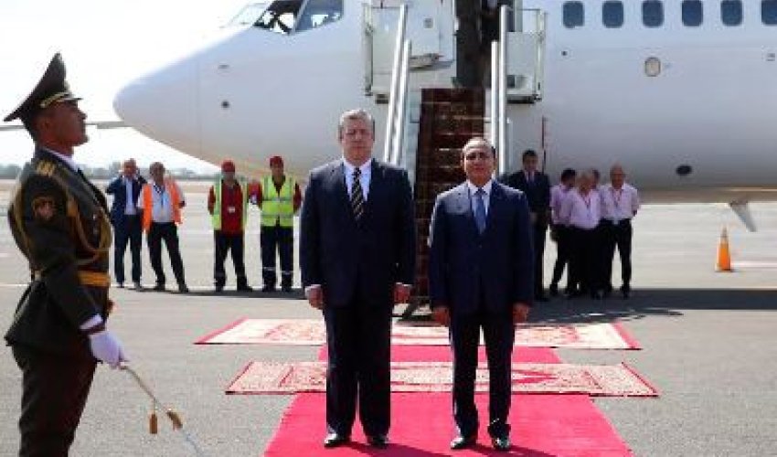 Gürcüstanın baş naziri Yerevana səfərə gedib