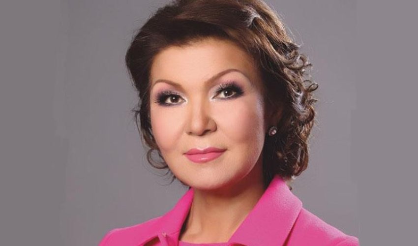 Qazaxıstan prezidenti qızını Senata üzv təyin edib