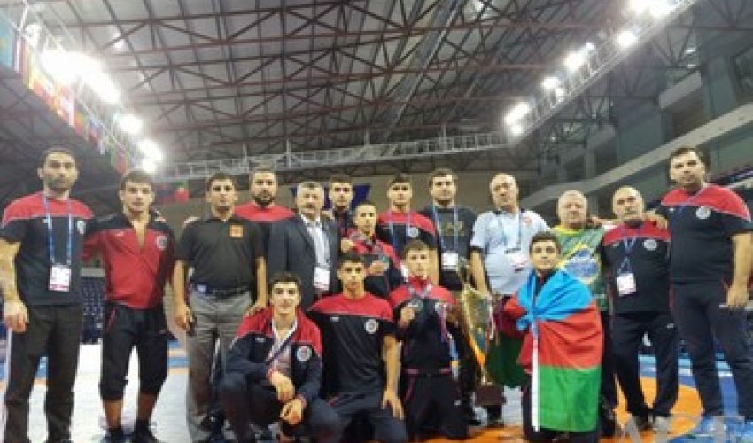 Junior Azerbaijani wrestlers rank 2nd in medal table of World Championship