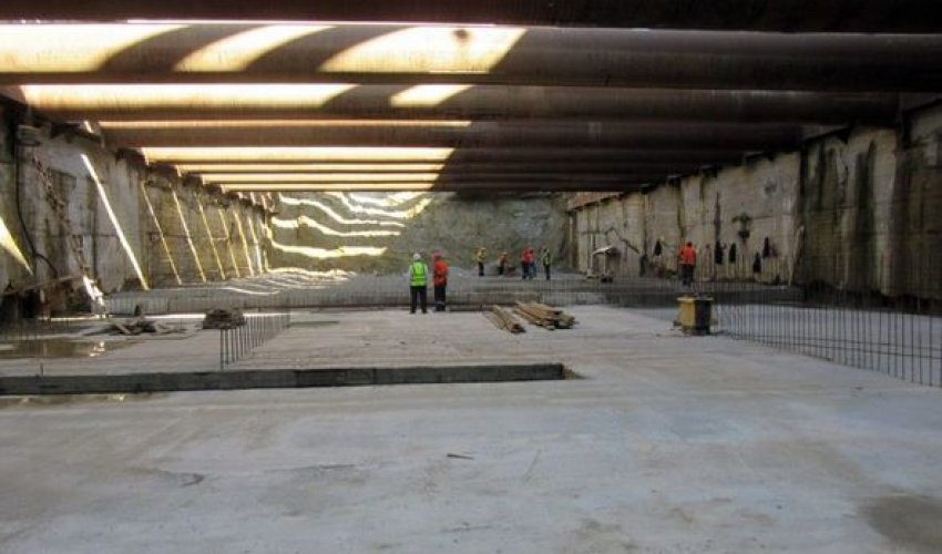 Bakıda yeni metro stansiyası tikilir – FOTOLAR Bakıda yeni metro stansiyası tikilir – FOTOLAR