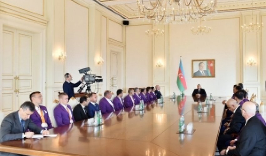 İlham Əliyev: “Bəzi yarışlarda idmançılarımıza qarşı ədalətsiz qərarlar qəbul edilir” İlham Əliyev: “Bəzi yarışlarda idmançılarımıza qarşı ədalətsiz qərarlar qəbul edilir”