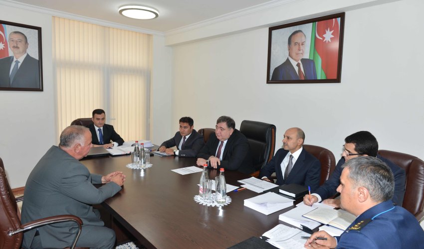 Vergilər naziri Füzulidə vətəndaşları qəbul etdi