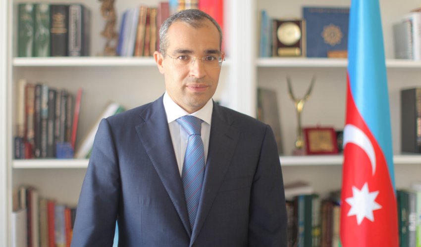 Nazir direktoru işdən çıxardı - FOTOLAR Nazir direktoru işdən çıxardı - FOTOLAR
