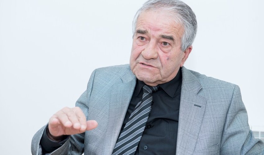 E-kitab: Seyran Səxavət - Ehtiyatlı olun, qapılar bağlanır... E-kitab: Seyran Səxavət - Ehtiyatlı olun, qapılar bağlanır...