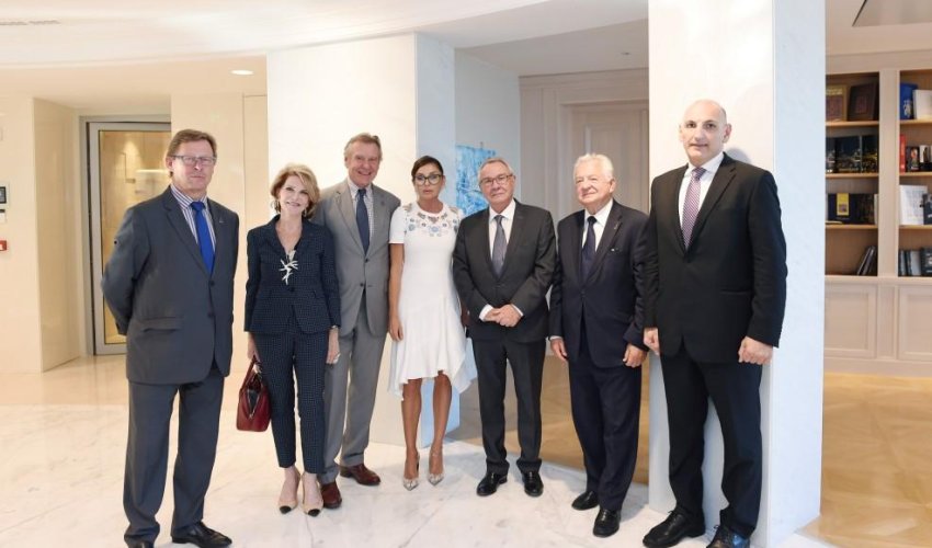Mehriban Aliyeva meets delegation led by French Assembly member