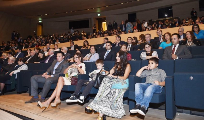 Mehriban Aliyeva attends ‘Ali and Nino’ movie premiere 