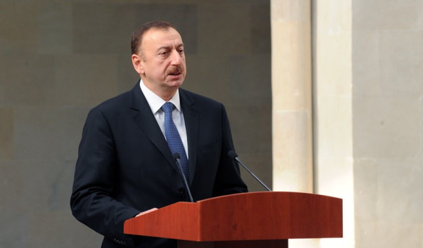 İlham Əliyev İstanbulda - Enerji Konfransı davam edir