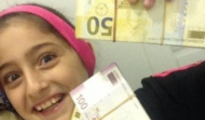 В Турции ребенок нашел сумку с 25 тыс манатов -  ВИДЕО