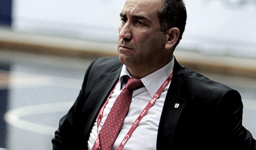 Tanınmış məşqçi dünyasını dəyişdi