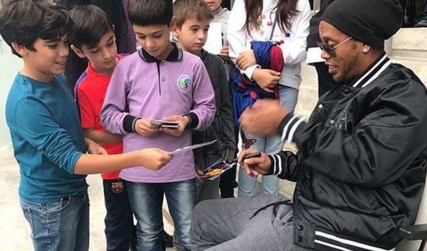 Ronaldinyo Azərbaycan futbolu haqqında danışdı