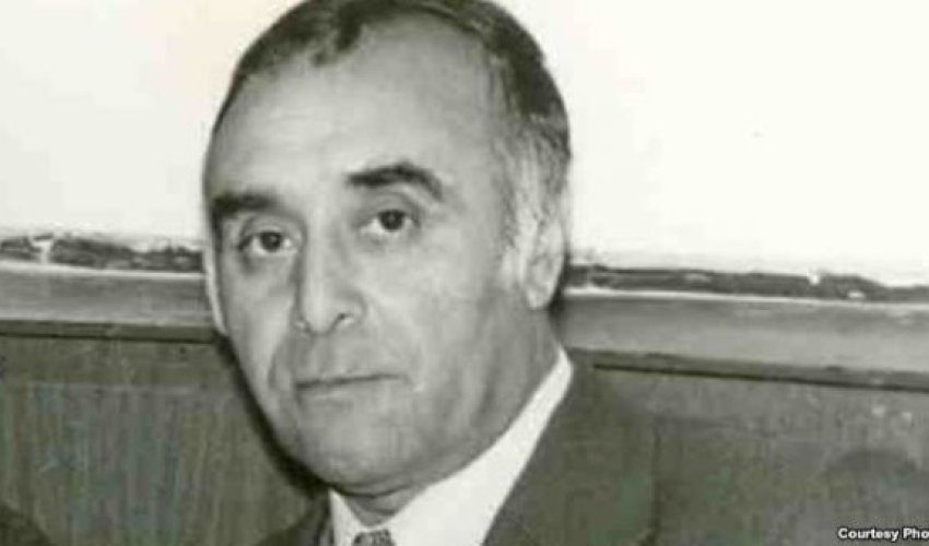 E-kitab: İsi Məlikzadə - Qarpız qabığı E-kitab: İsi Məlikzadə - Qarpız qabığı