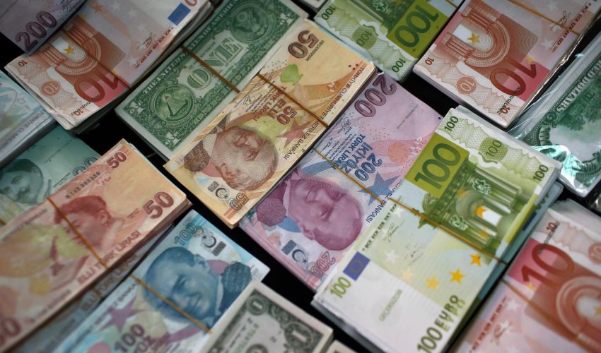 Türkiyədə dolların məzənnəsində yeni tarixi REKORD 