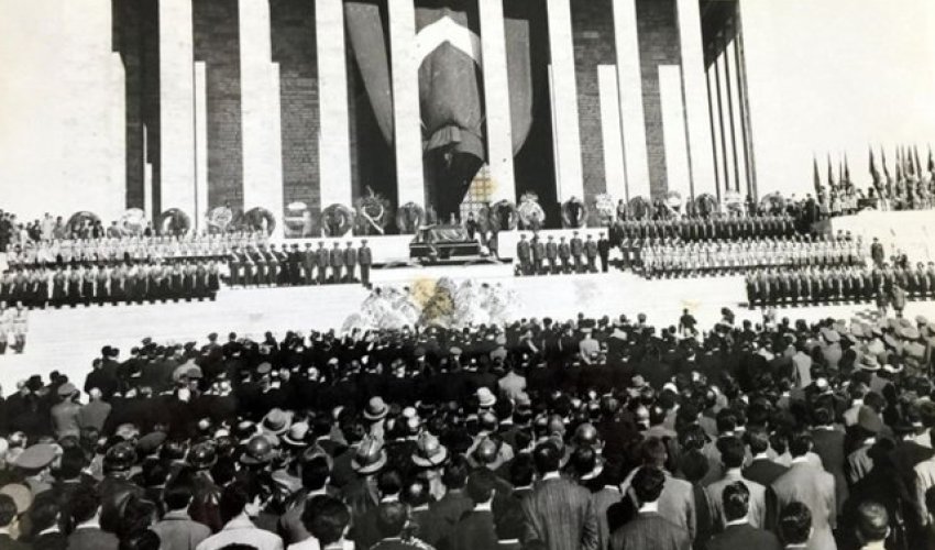 Atatürkün cənazəsindən ilk dəfə yayımlanan FOTOLAR