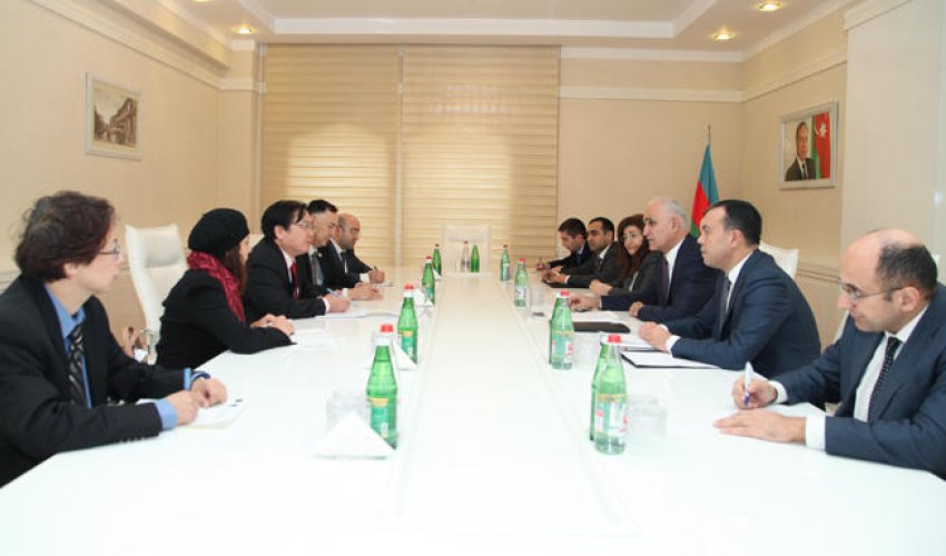 Azerbaijan invites ADB to get stake in local companies Azerbaijan invites ADB to get stake in local companies