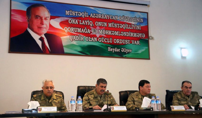 Hərbi təlimlərin yekunlarına dair iclas keçirilib - FOTO