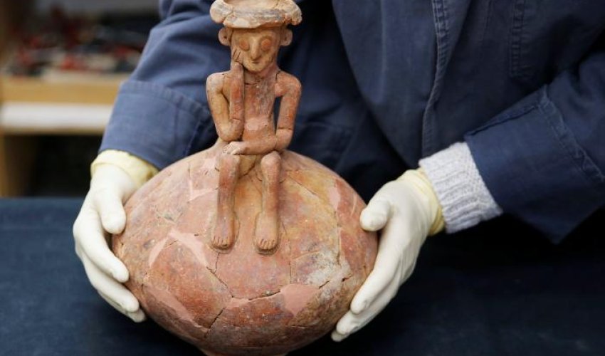 Ancient 'thinking person' statuette unearthed in Israel