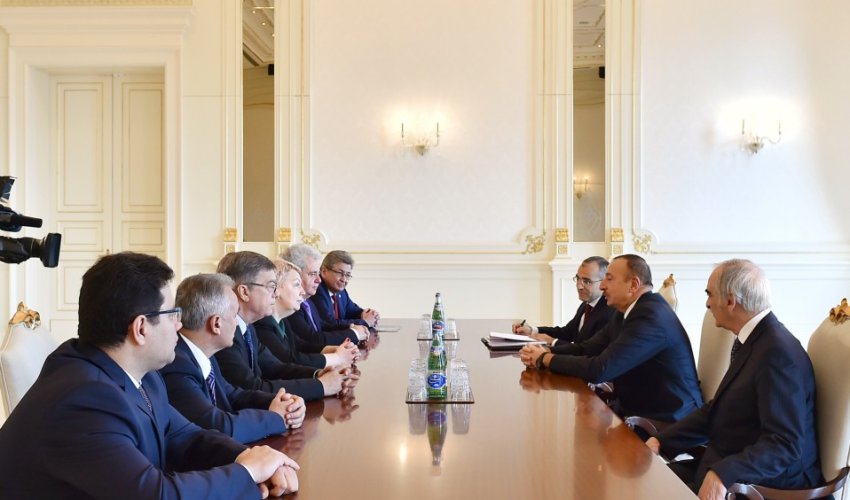 İlham Əliyev rusiyalı naziri qəbul edib - YENİLƏNİB