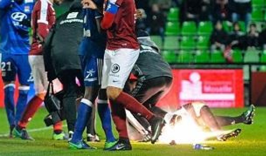 Fransa Liqasında qapıçıya partlayıcı atdılar