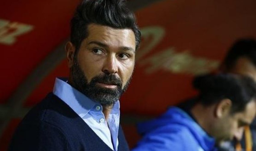 Superliqada növbəti baş məşqçi istefası