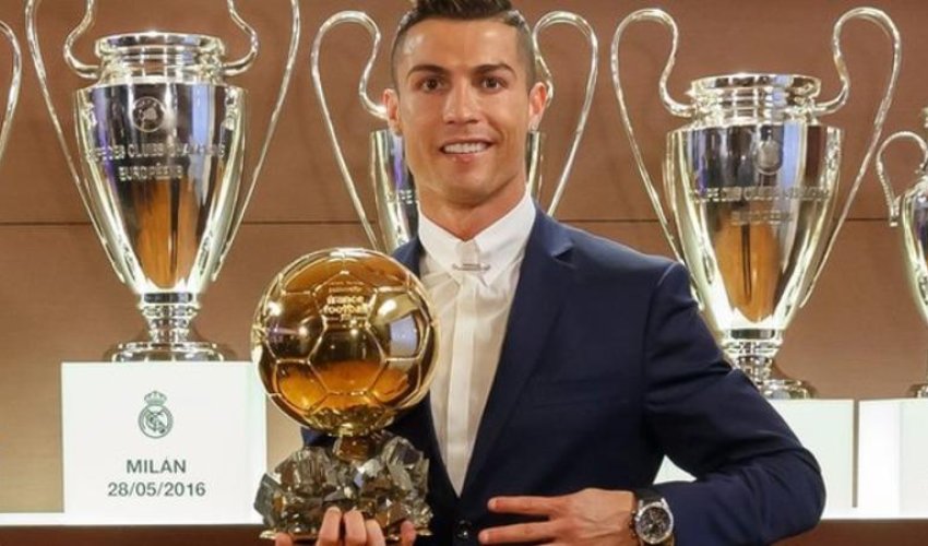  Ronaldo beats Lionel Messi to win Ballon d'Or 2016