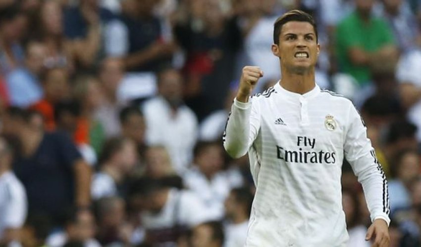 Ronaldu karyerasının 500-cü qolunu vurdu