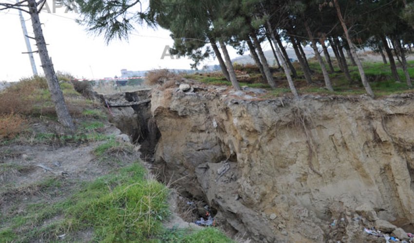 Sürüşmə təhlükəsi olan ərazilərin xəritəsi hazırlanıb - SİYAHI Sürüşmə təhlükəsi olan ərazilərin xəritəsi hazırlanıb - SİYAHI