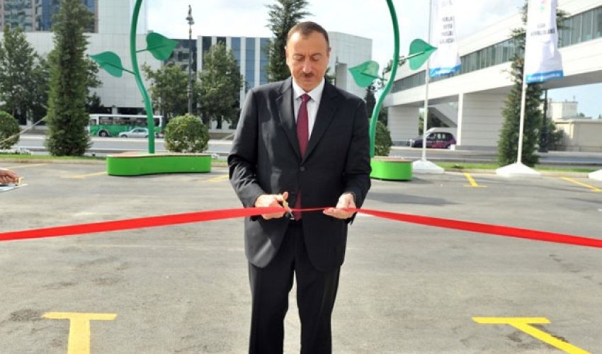 İlham Əliyev yeni salınmış parkın açılışında iştirak edib - YENİLƏNİB