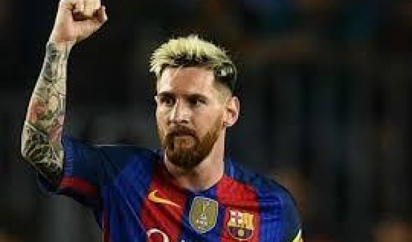 Messi ilin ən yaxşı oyun qurucusu seçildi